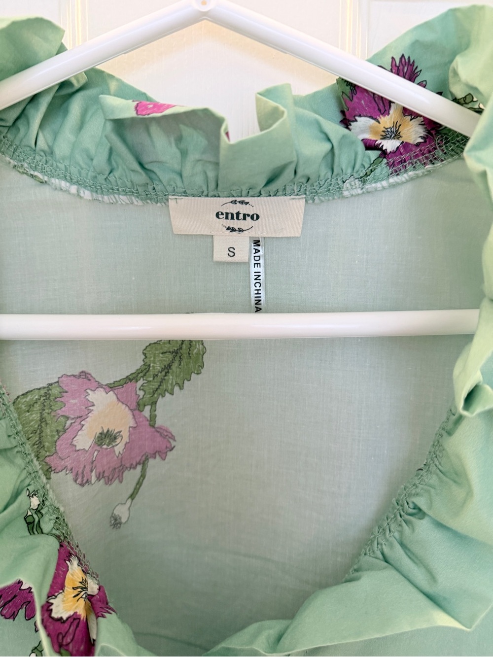 Entro Green Floral Ruffled Button-Front Blouse - Picture 2 of 4